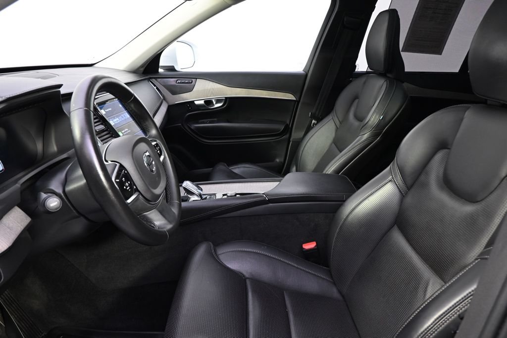 Used 2023 Crystal White Metallic Volvo Ultimate image 13