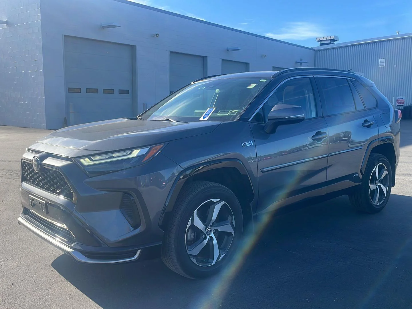 Used 2022 Magnetic Gray Metallic Toyota SE image 8