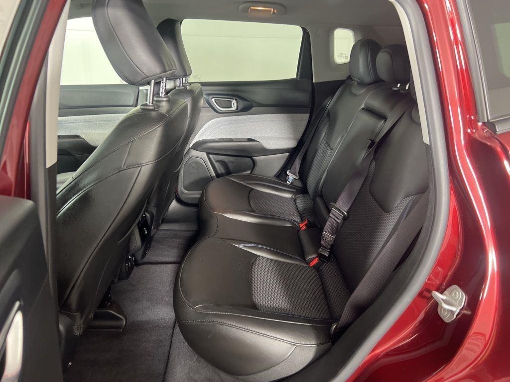 Certified Used 2022 Velvet Red Pearlcoat Jeep Latitude image 22
