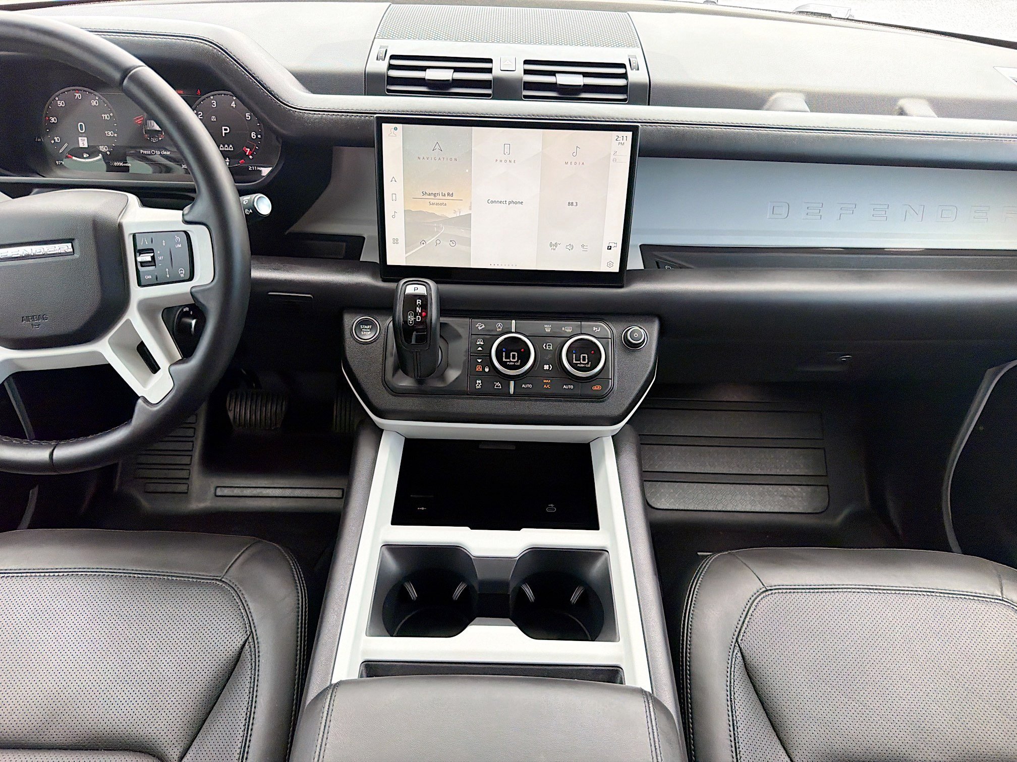 Certified Used 2025 Fuji White Land Rover S image 19