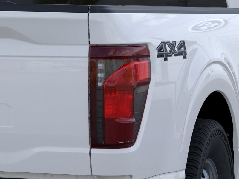 New 2026 Oxford White Ford XL image 22