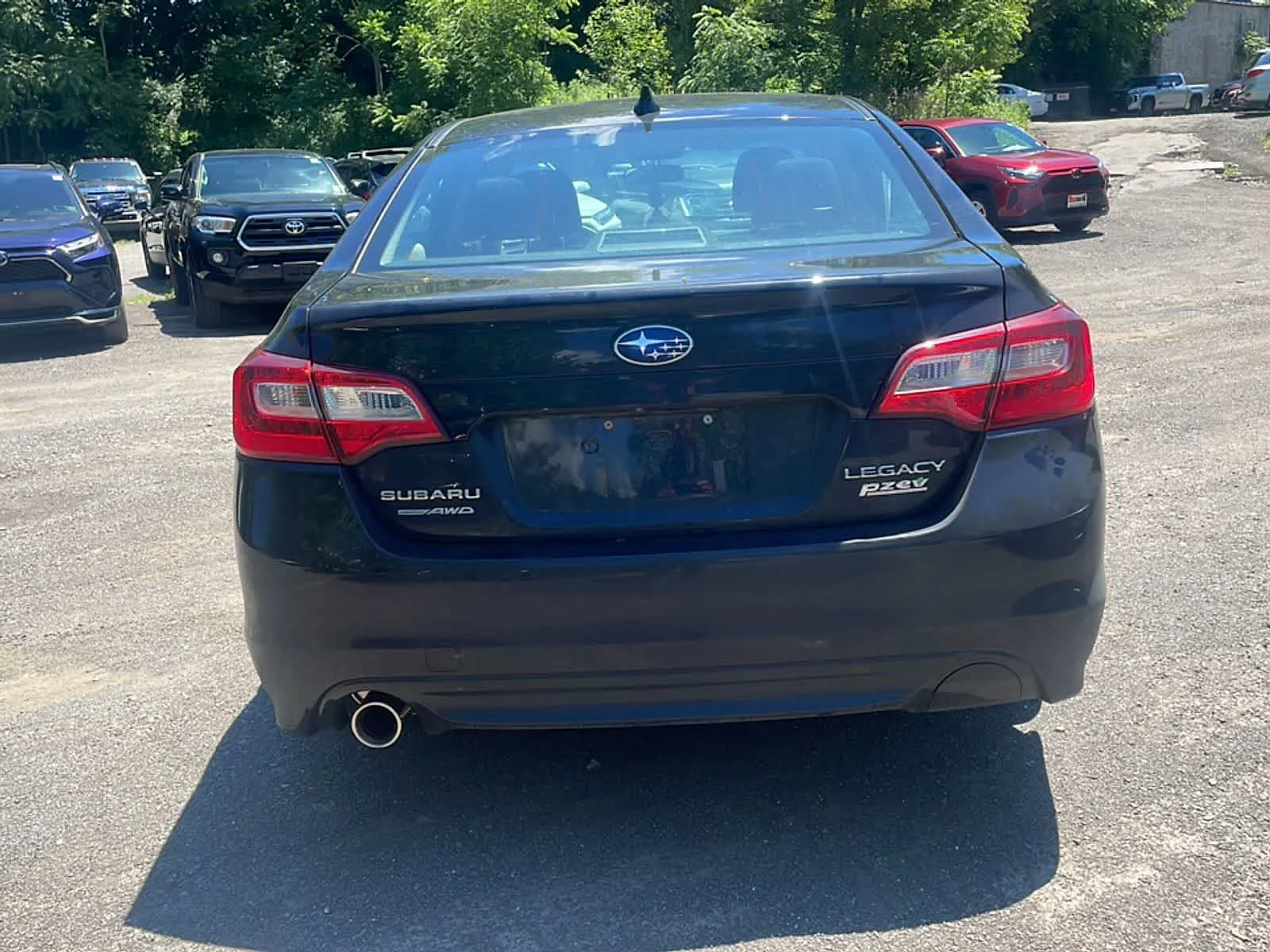 Used 2016 Crystal Black Silica Subaru 2.5i Premium image 6