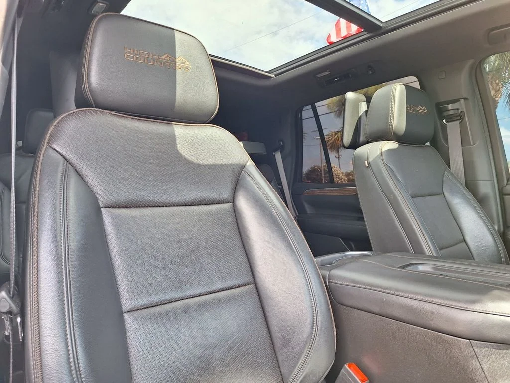 Used 2021 White Chevrolet High Country image 31