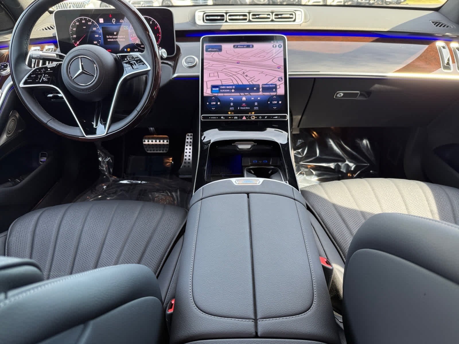 New 2026 MANUFAKTUR Moonlight White Metallic Mercedes-Benz S 500 image 12