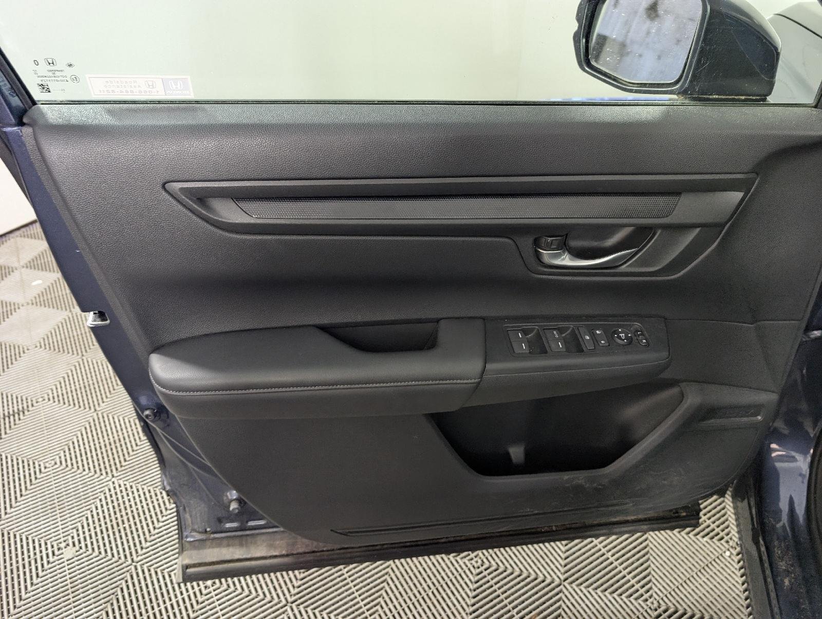 2024 Honda CR-V LX - Photo 10