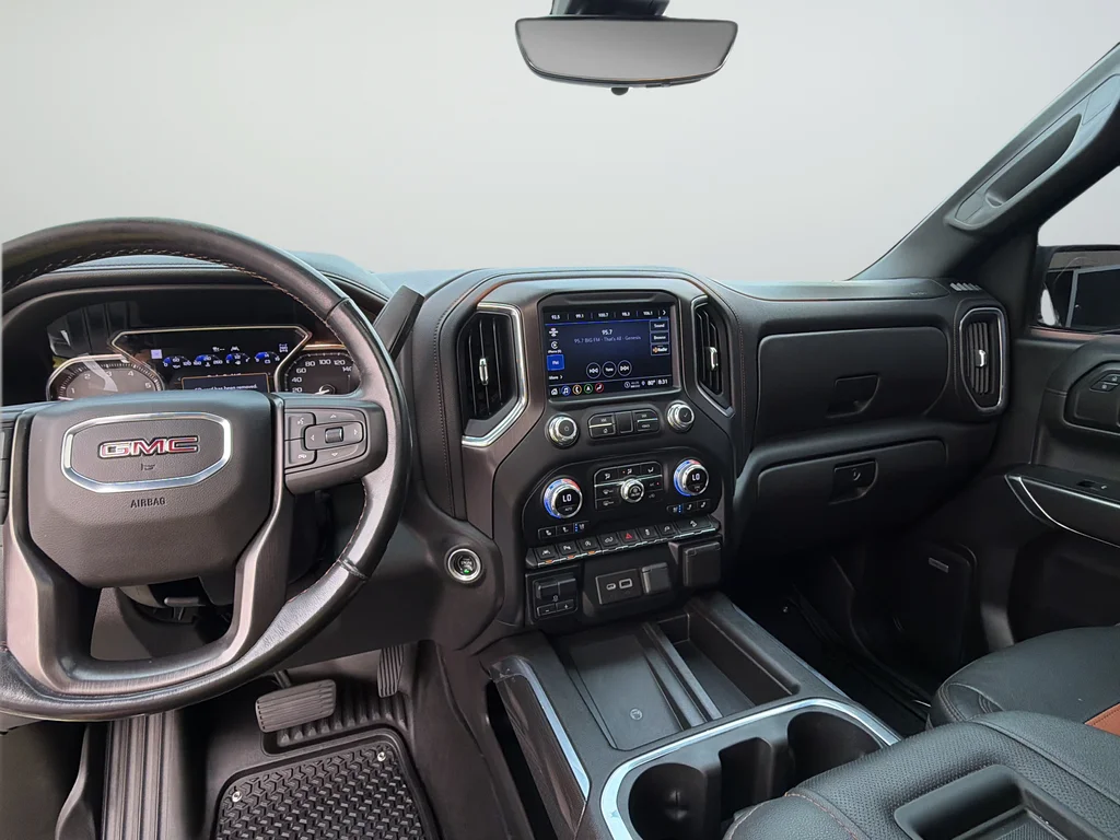Used 2021 White GMC AT4 image 11