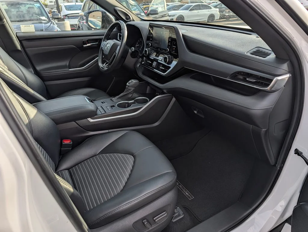 2021 Toyota Highlander XSE - Photo 9