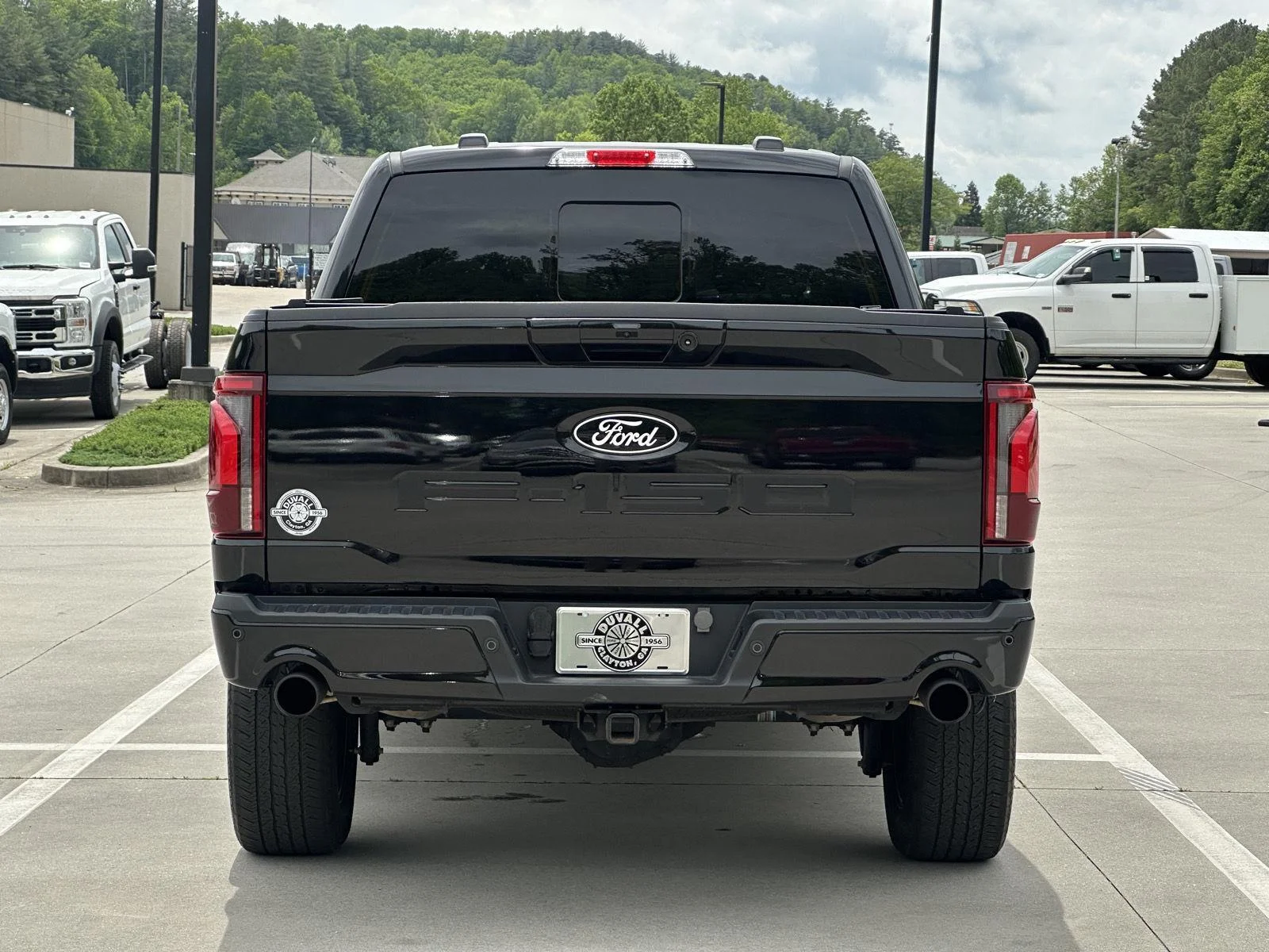 Used 2024 Agate Black Metallic Ford LARIAT image 6