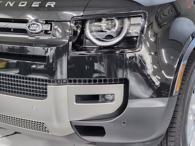 Used 2026 Santorini Black Metallic Land Rover S image 13