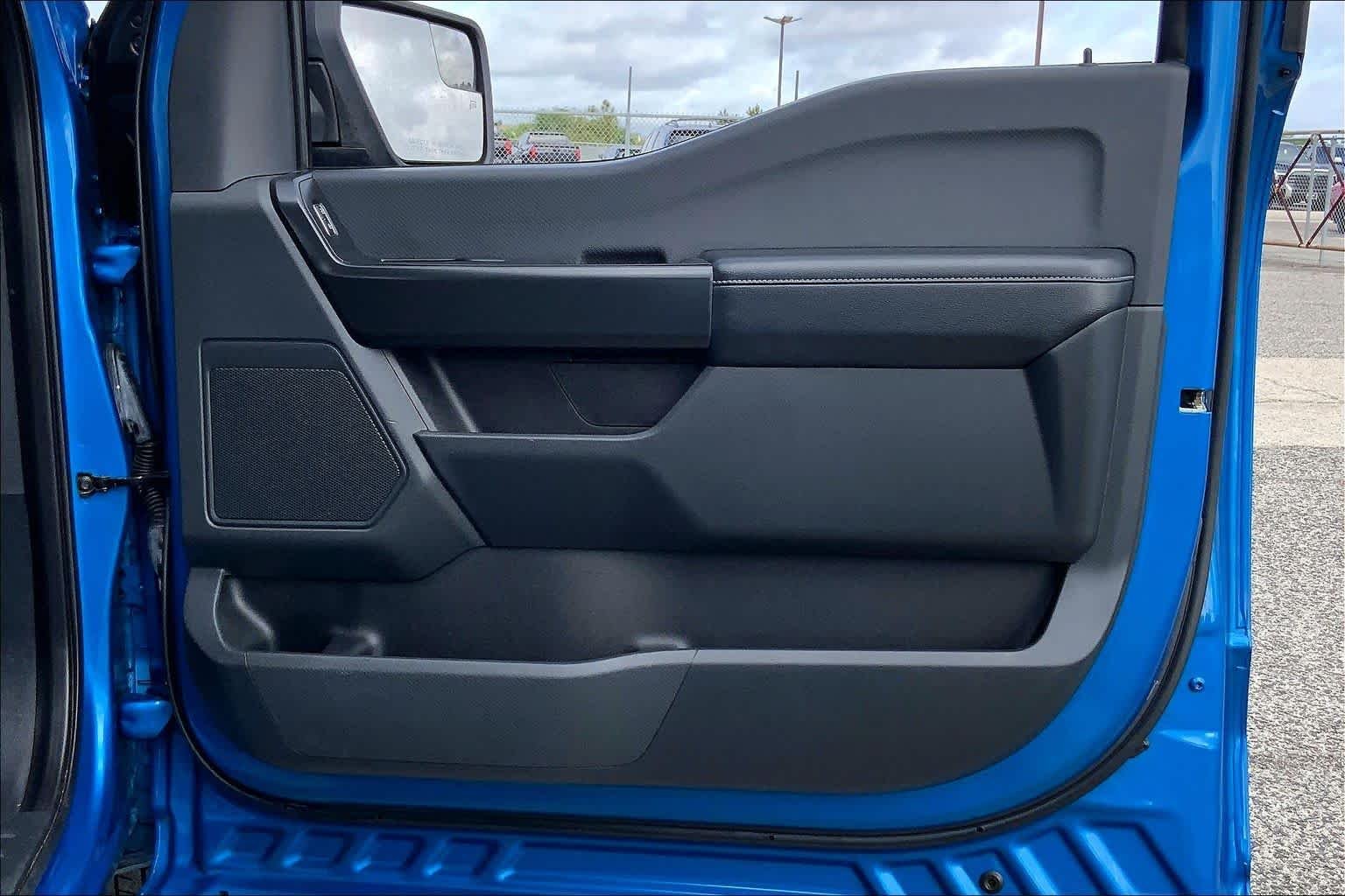 Used 2021 Velocity Blue Ford XL image 22