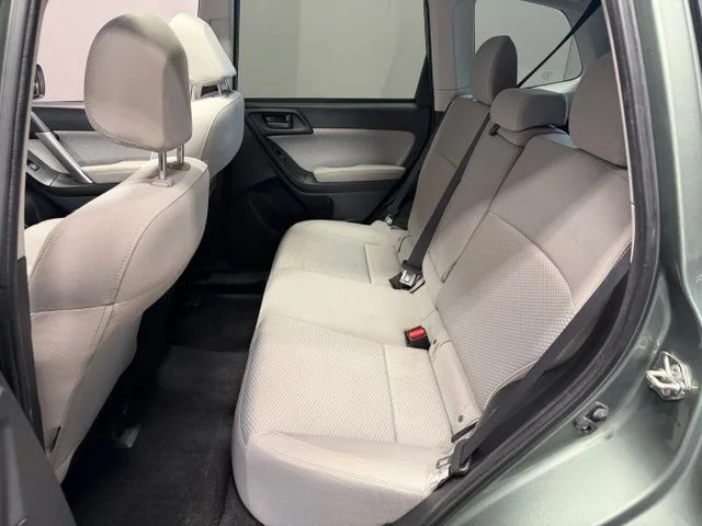 Used 2018 Green Subaru 2.5i Premium image 20
