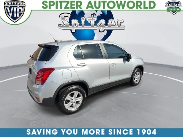 Used 2017 Silver Chevrolet LS image 15