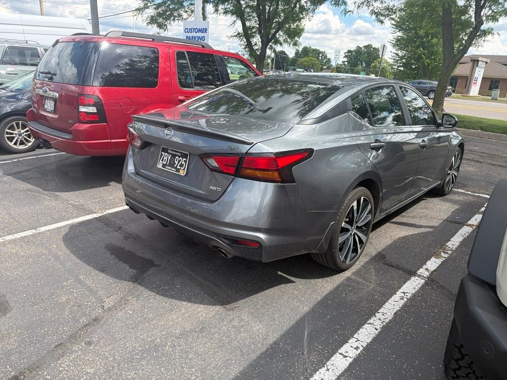 Used 2019 Gray Nissan 2.5 SR image 3
