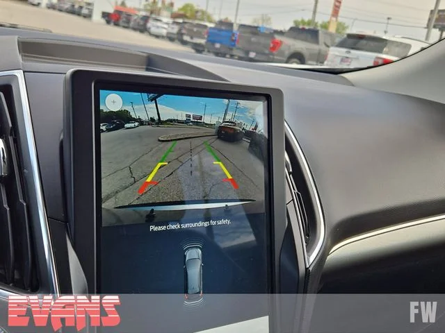 Used 2024 Silver Ford Titanium image 8