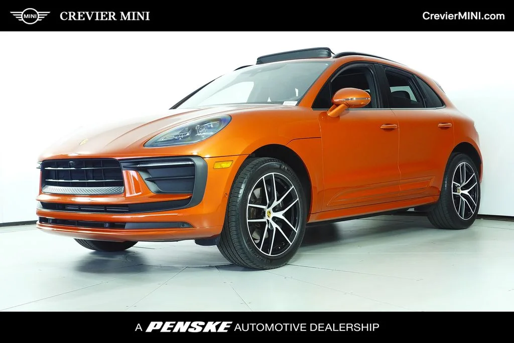 2022 Porsche Macan Base