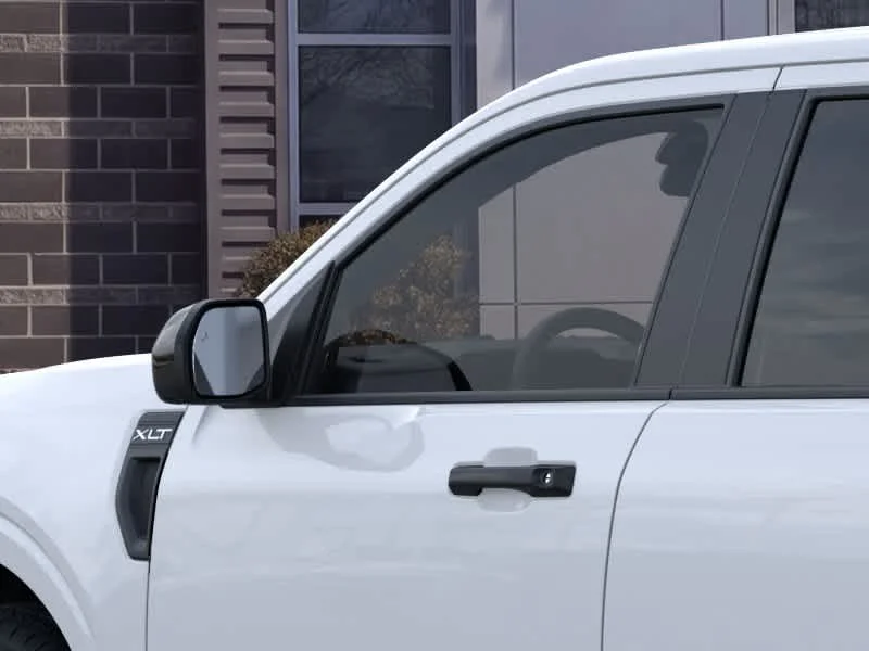 New 2026 Oxford White Ford XLT image 21