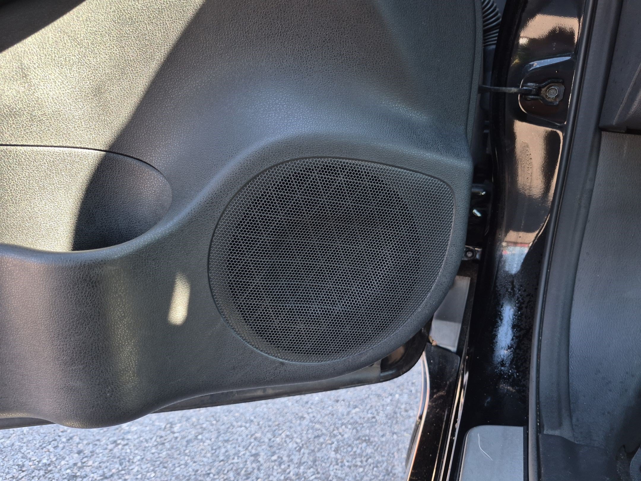 Used 2025 Super Black Nissan SV PLUS image 13