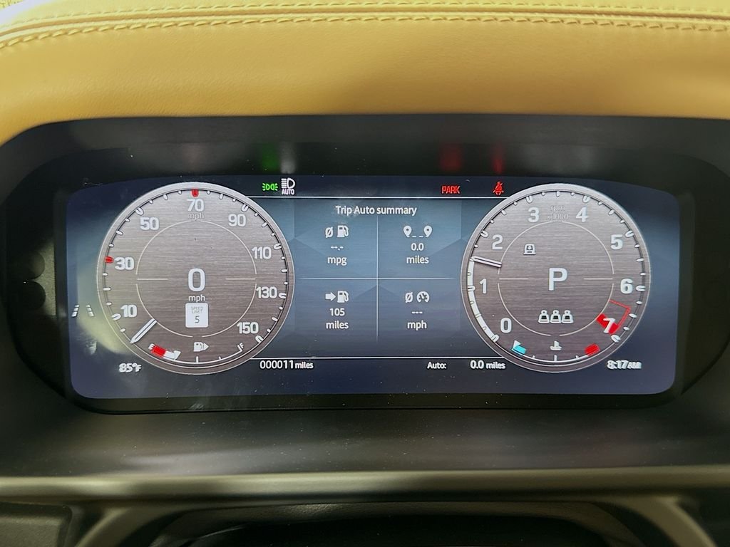 New 2026 Woolstone Green Land Rover X-Dynamic SE image 32