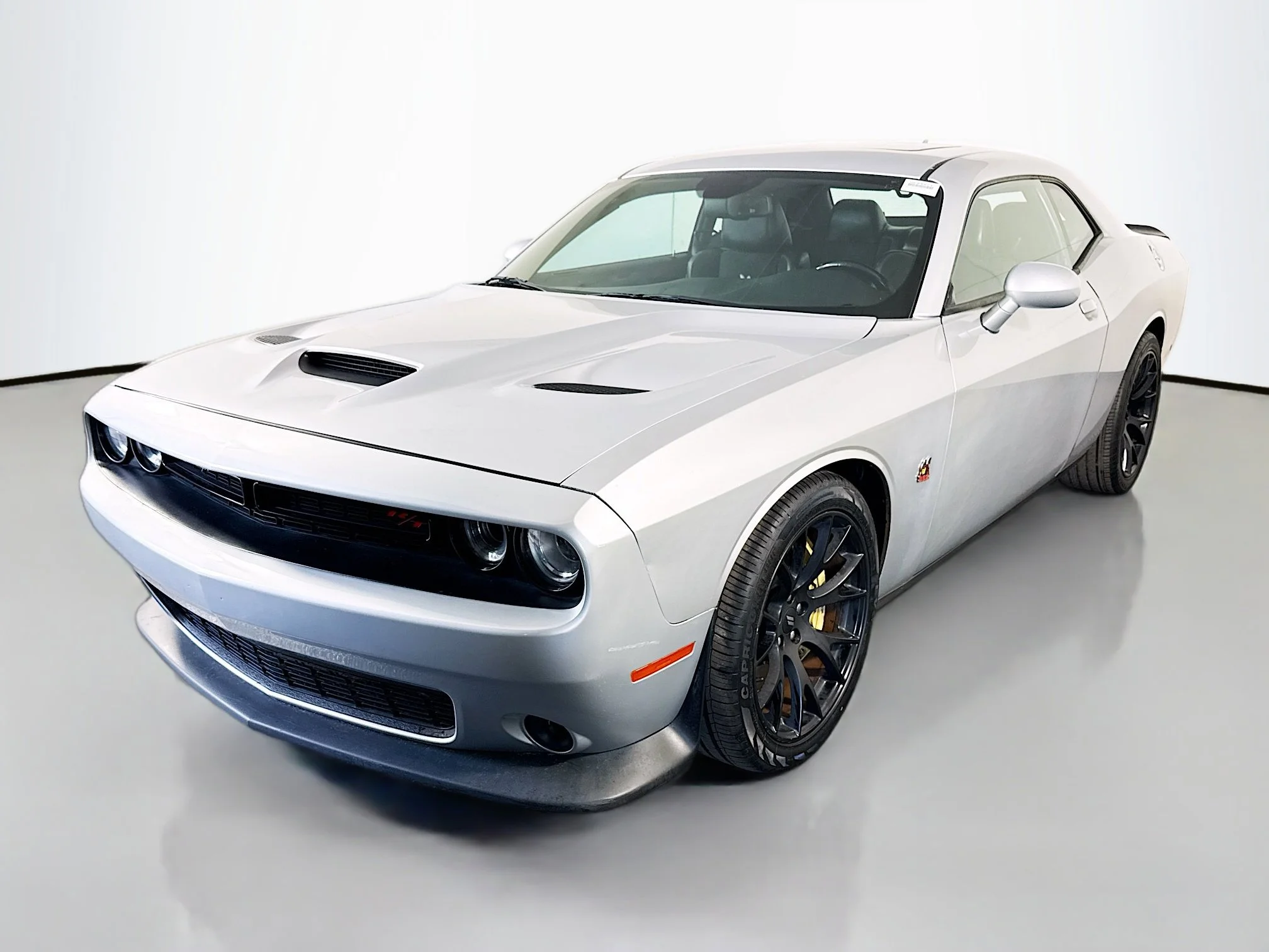 Used 2019 Triple Nickel Clearcoat Dodge R/T Scat Pack image 3