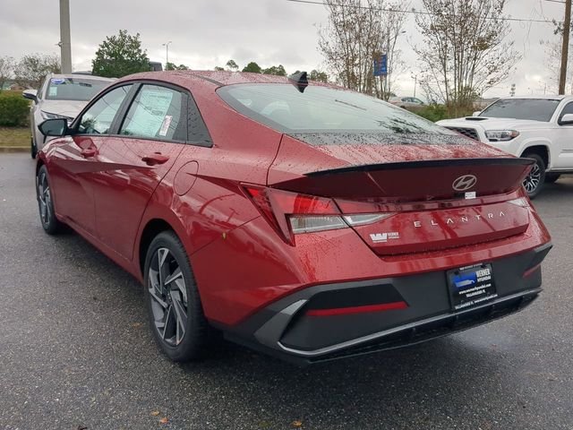 New 2025 Red Hyundai SEL Sport image 33