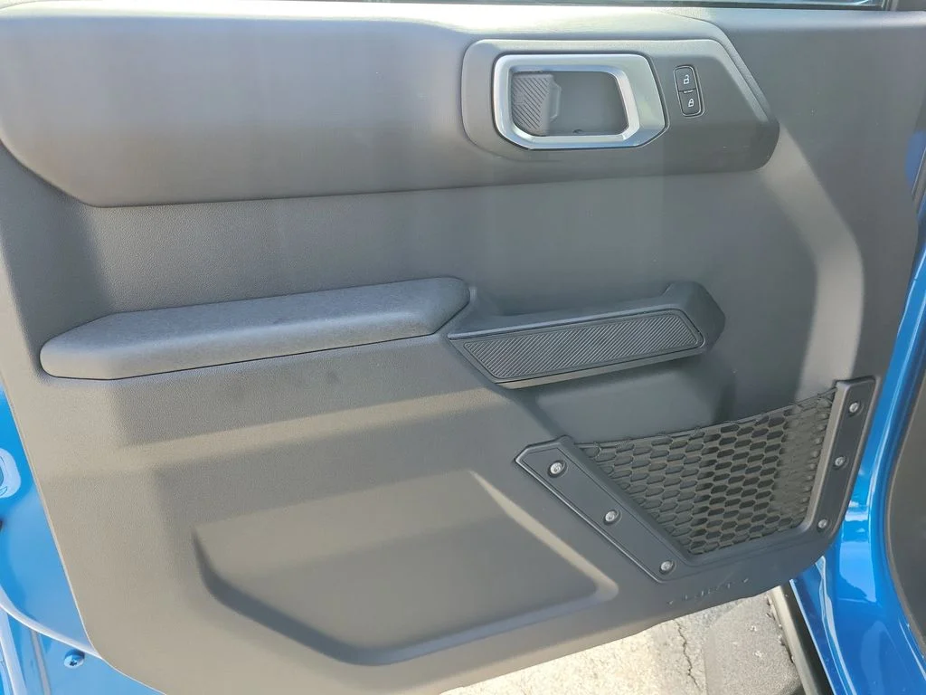 New 2026 Velocity Blue Metallic Ford Badlands® image 13