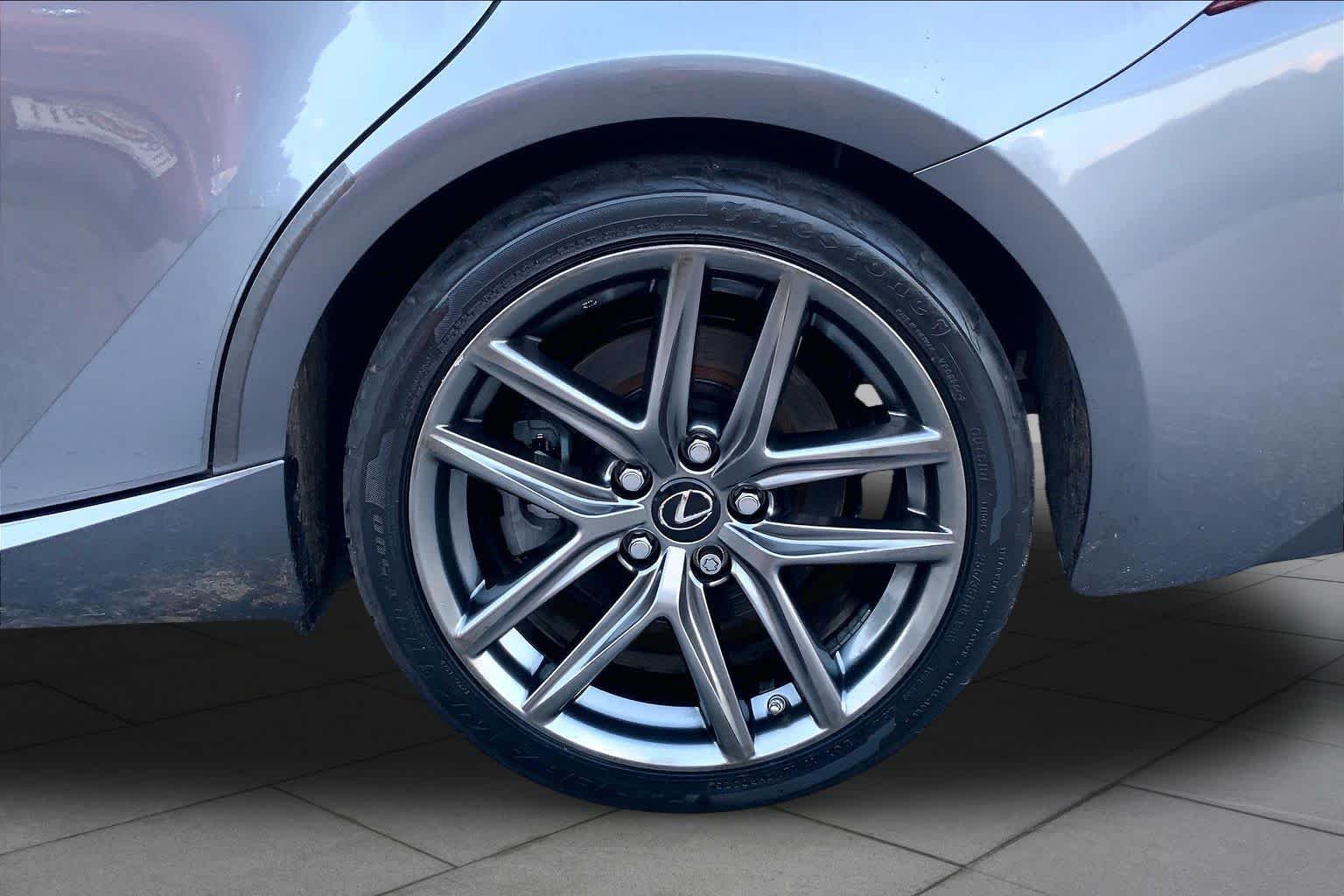 Used 2018 Nebula Gray Pearl Lexus  image 10