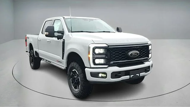2026 Ford F-350 Lariat 4x4 Crew Cab 6-3/4' Box SRW's photo