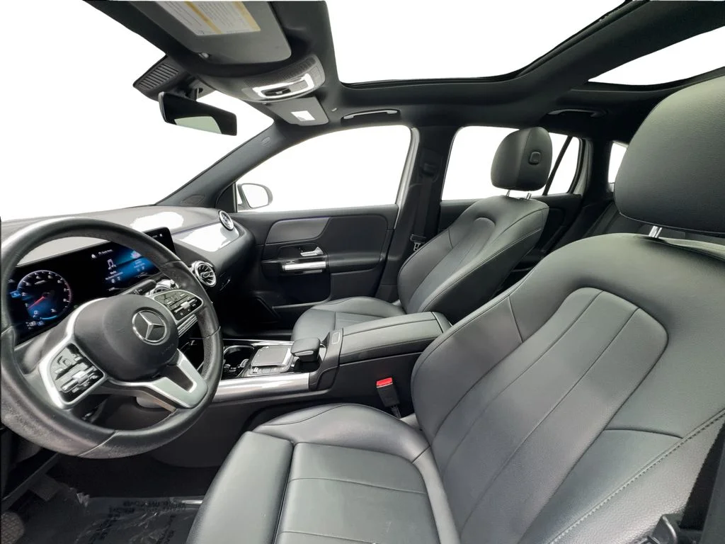 Used 2022 White Mercedes-Benz GLA 250 image 20