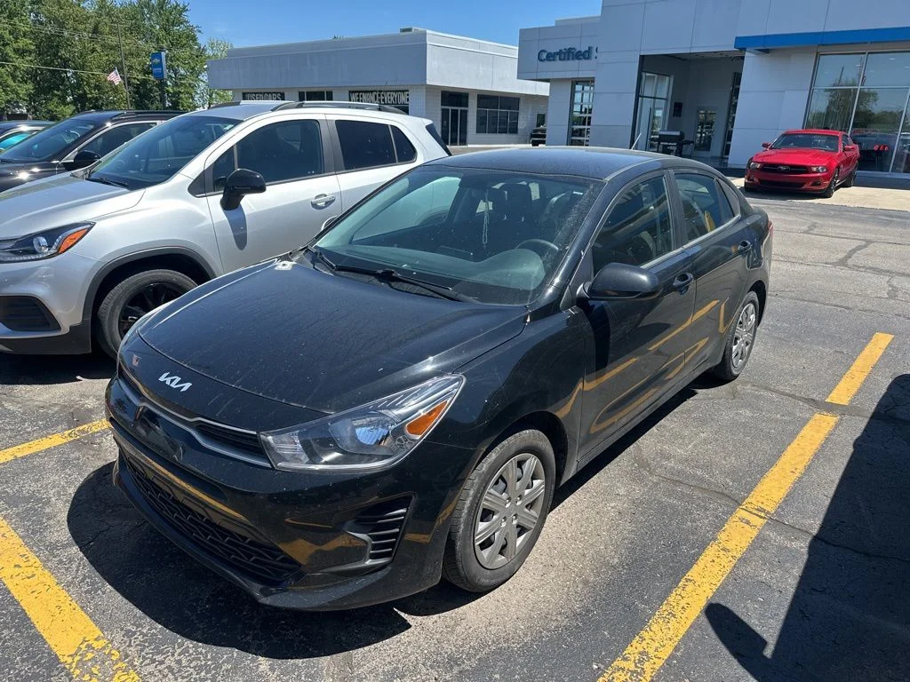 2023 Kia Rio LX iVT's photo