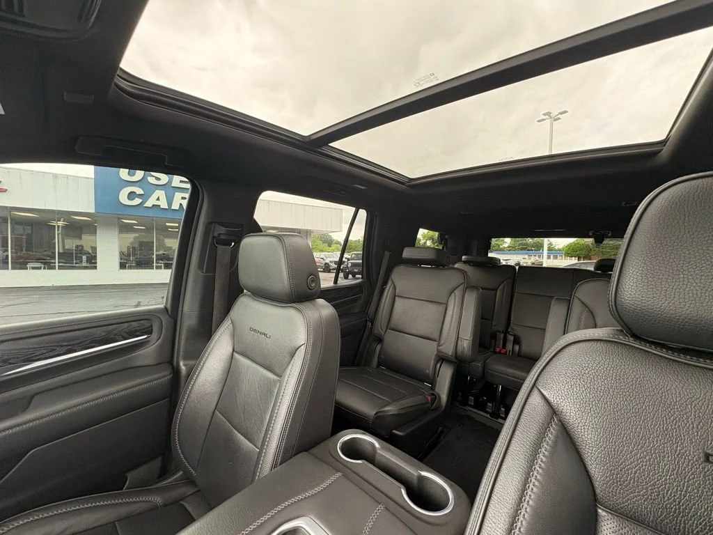 Used 2021 ONYX BLACK GMC Denali image 16