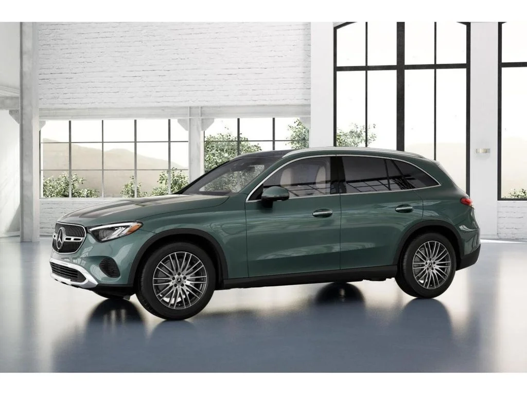 New 2026 Silver Mercedes-Benz GLC 300 image 37