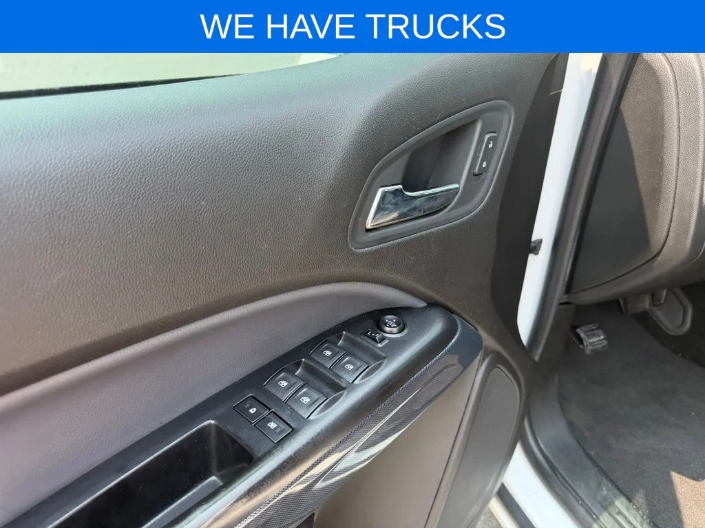 Used 2017 White Chevrolet Z71 image 14