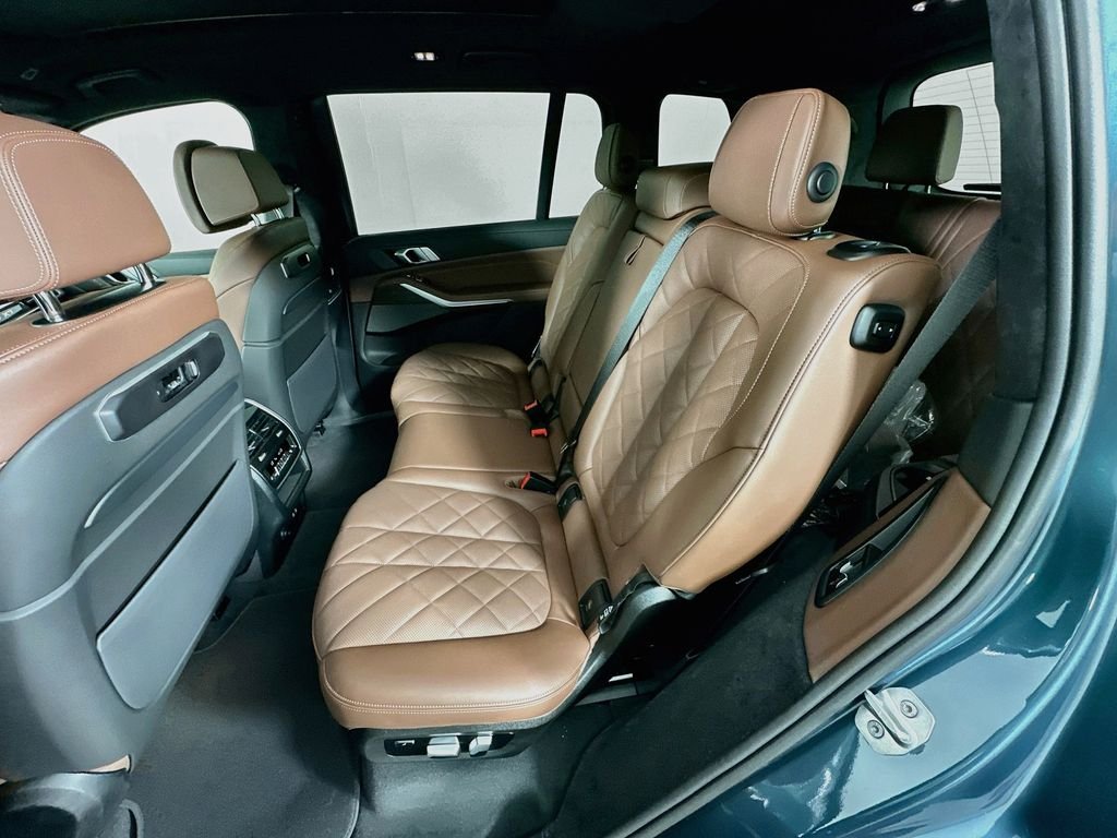New 2027 Blue Ridge Mountain Metallic BMW xDrive40i image 17