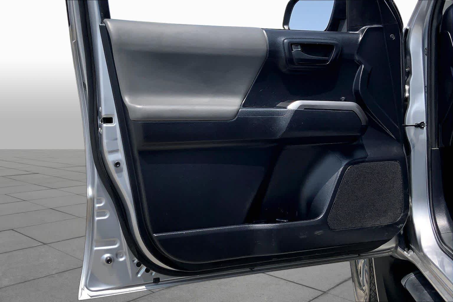 Used 2021 Silver Sky Metallic Toyota SR5 image 21