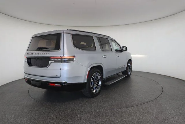 Used 2023 Silver Jeep Series III image 17