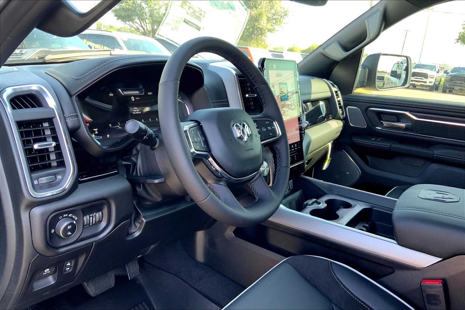 New 2026 Diamond Black Crystal Pearl-Coat Exterior Paint RAM Laramie image 8