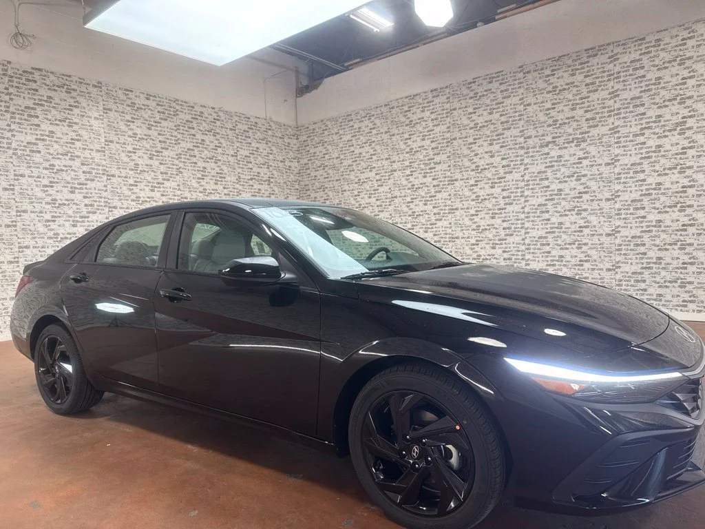 New 2026 Abyss Black Hyundai SEL Sport Plus image 1