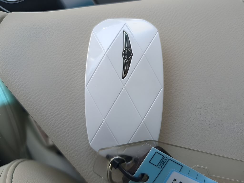 2026 GENESIS G70 Standard - Photo 27