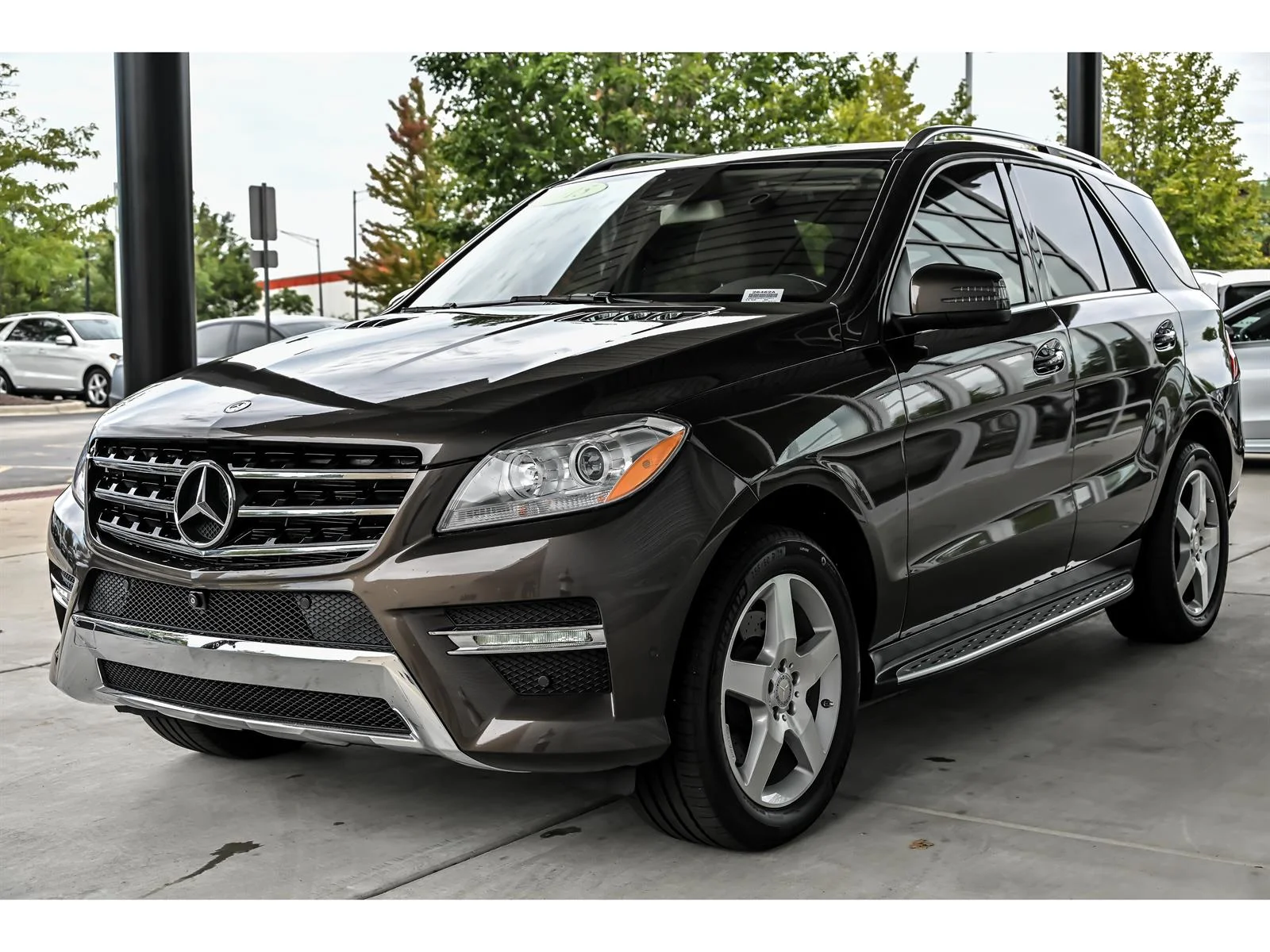 Used 2015 Brown Mercedes-Benz ML 400 image 5
