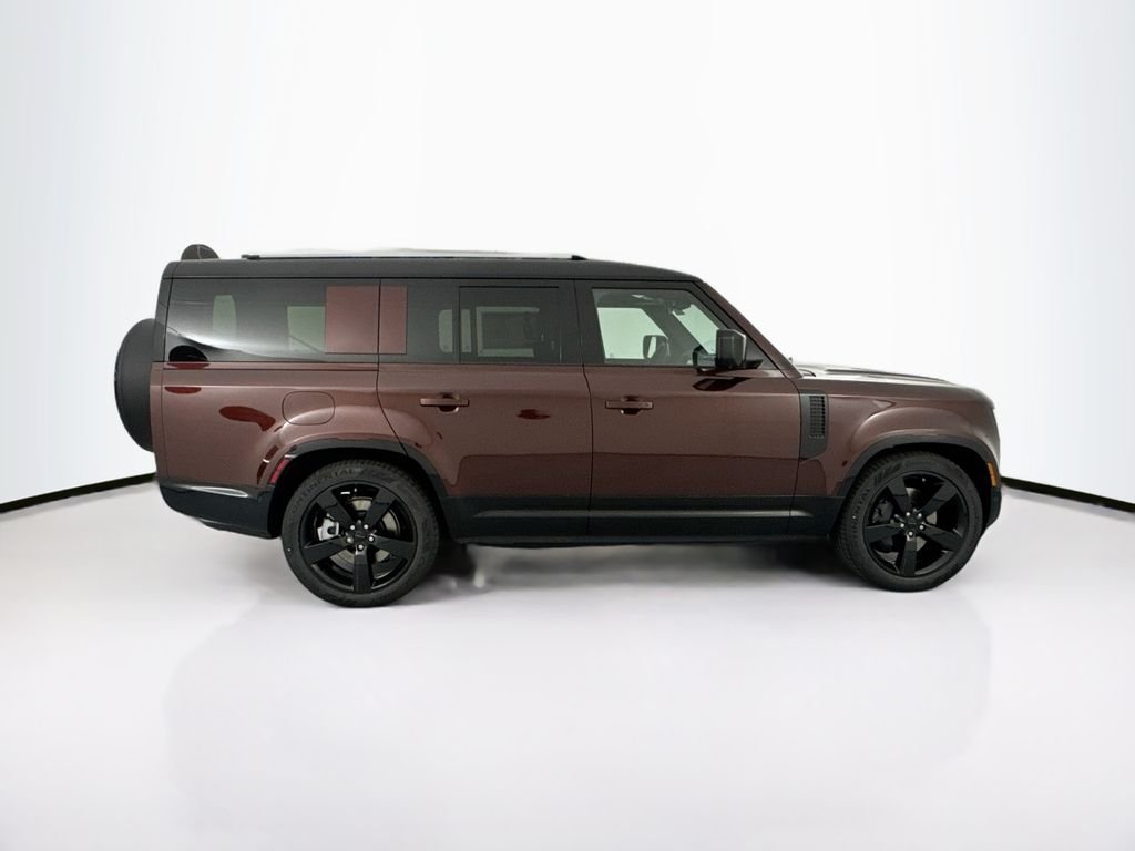 New 2026 Sedona Red Land Rover X-Dynamic SE image 4