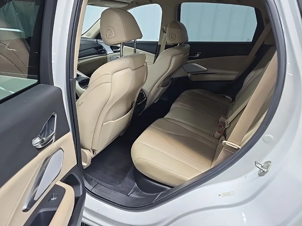 Used 2019 White Acura Technology Package image 31