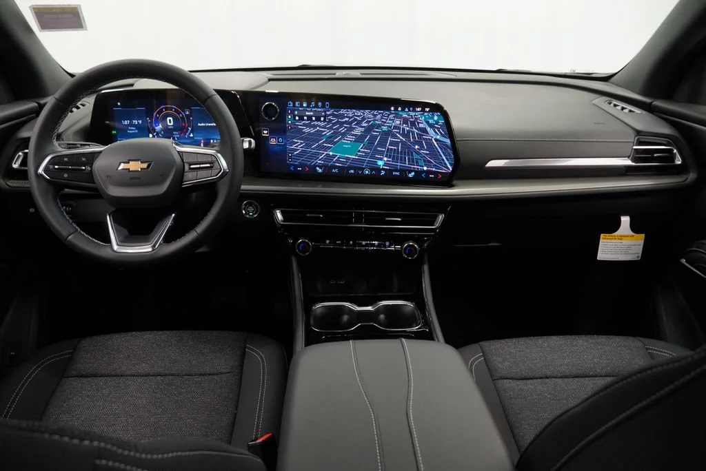 2027 Chevrolet Traverse LT - Photo 8