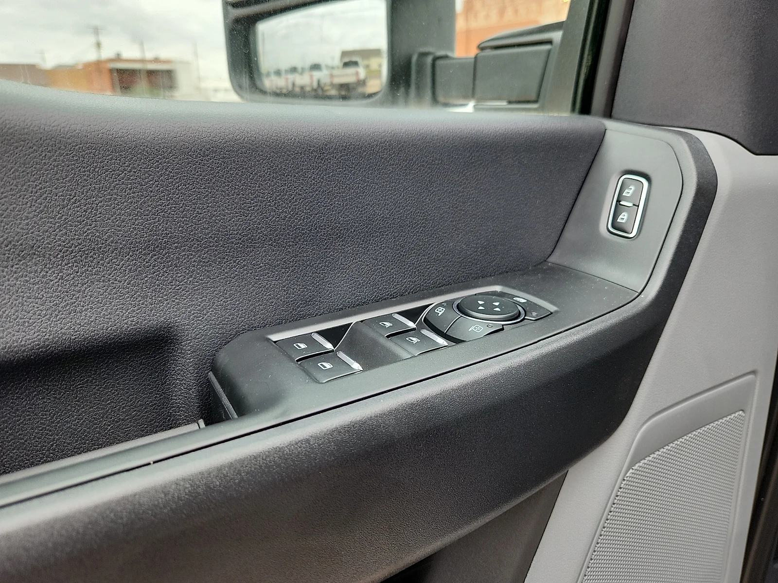 New 2026 Oxford White Ford F-450® XL image 15