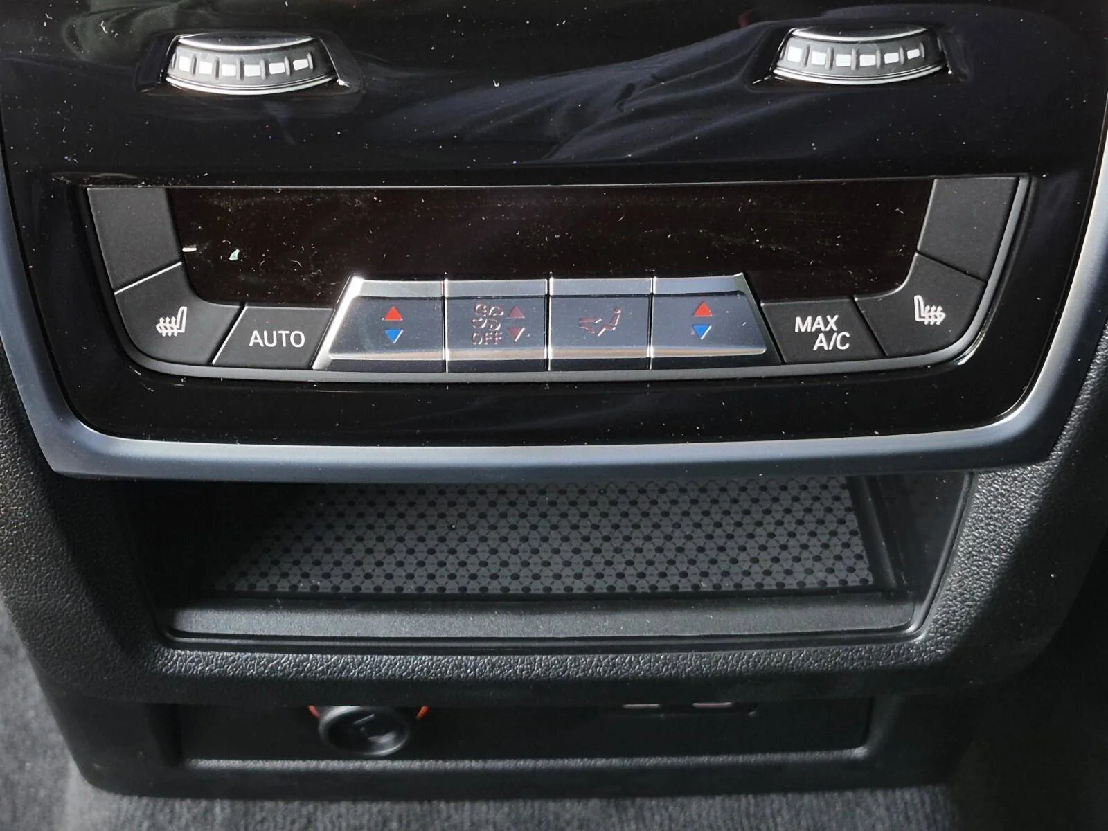 2026 BMW XM Base - Photo 32