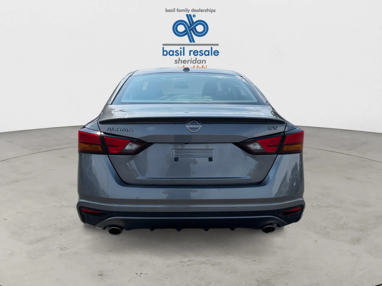 Used 2024 Gun Metallic Nissan 2.5 SV image 5