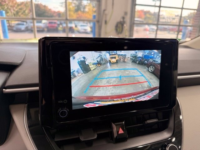 Used 2024  Toyota LE image 17