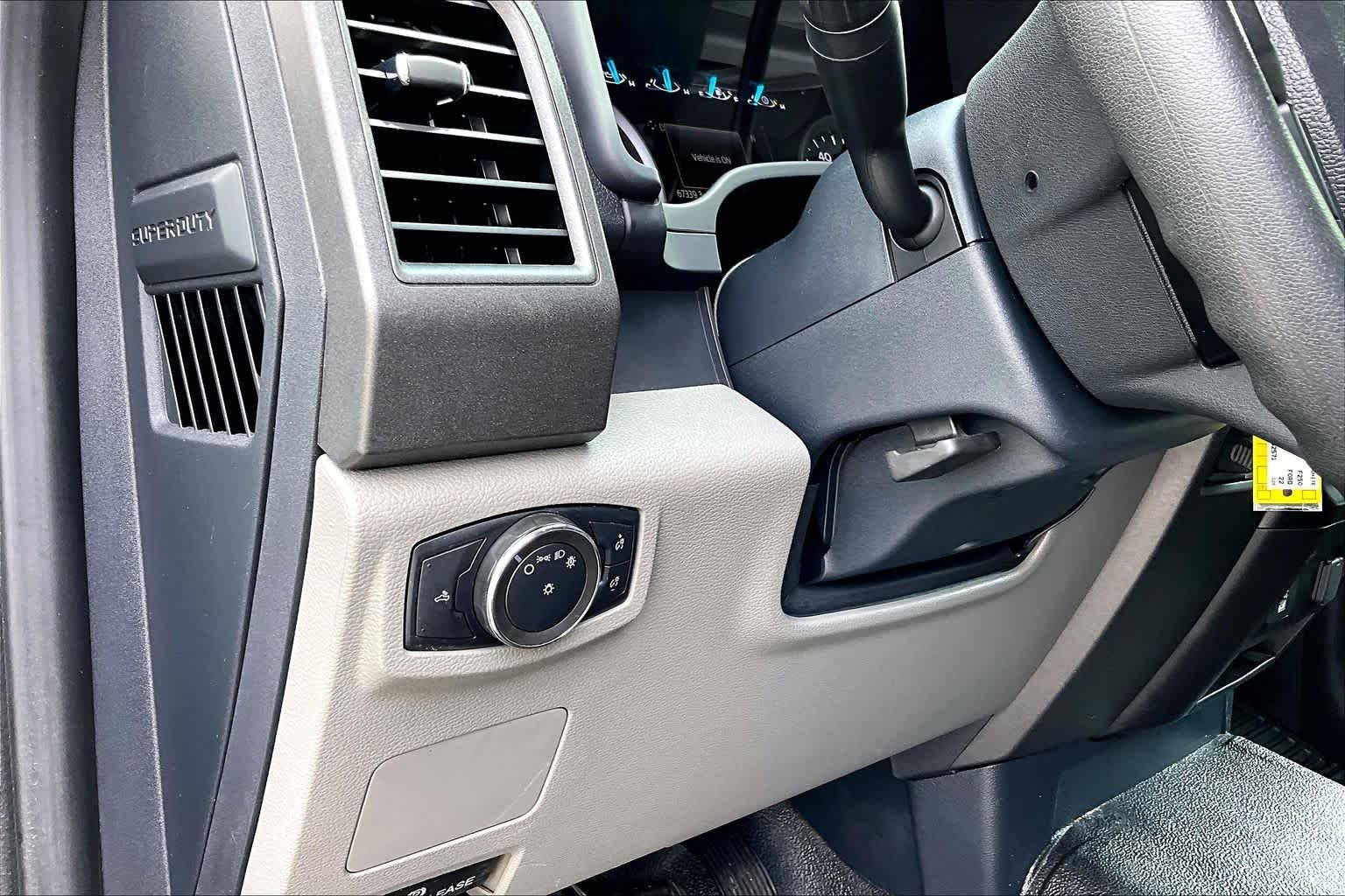 Certified Used 2022 Oxford White Ford XL image 33