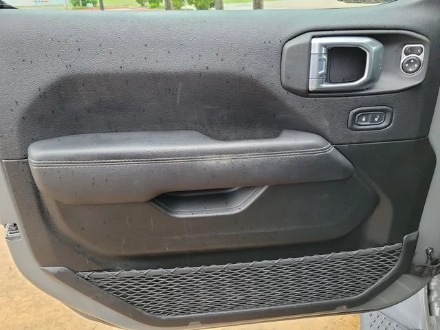 Used 2022 Gray Jeep Overland image 18