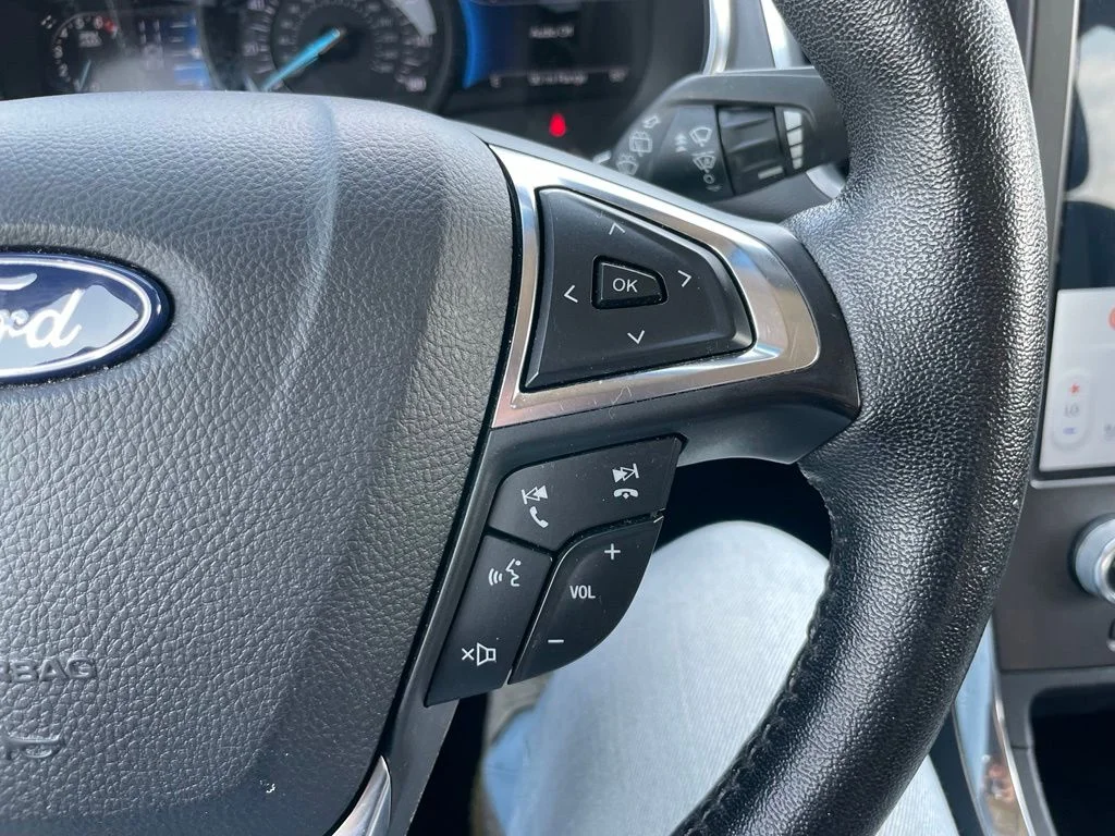Used 2021 Black Metallic Ford Titanium image 22