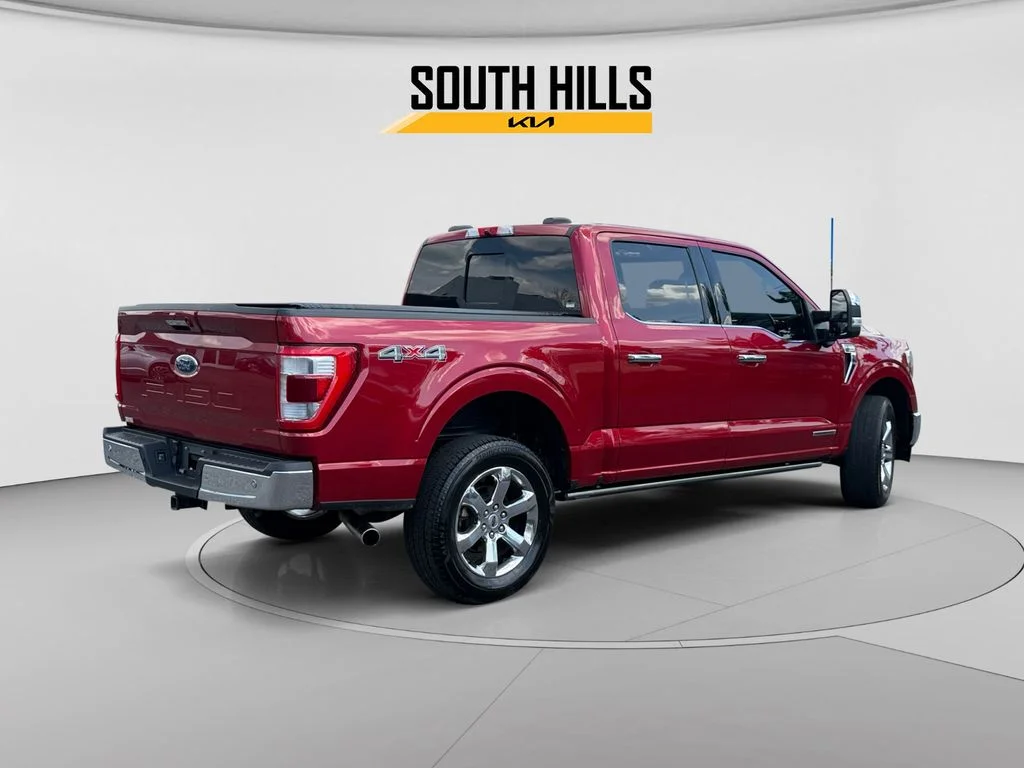 Used 2022 Red Ford Lariat image 5